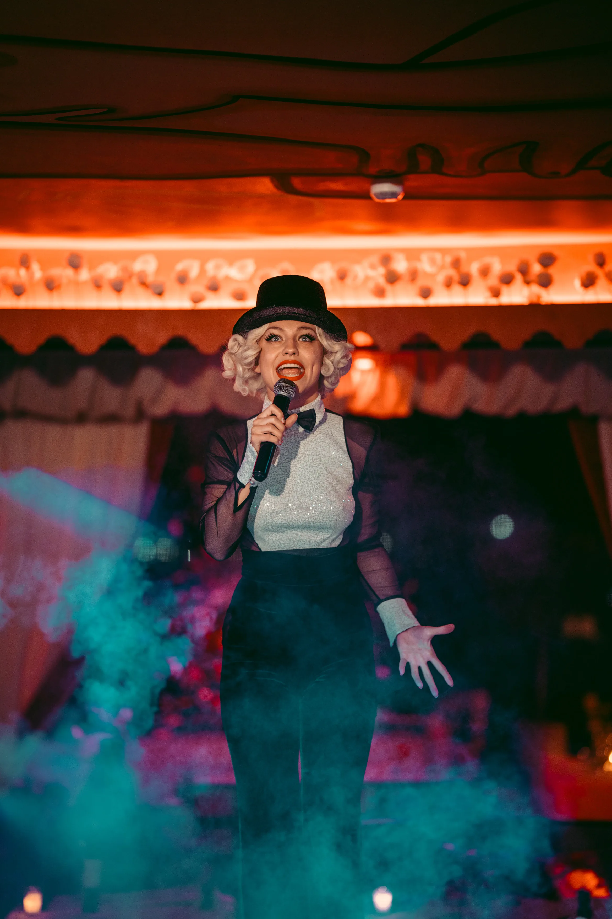 Soirée spectacle fumée scène